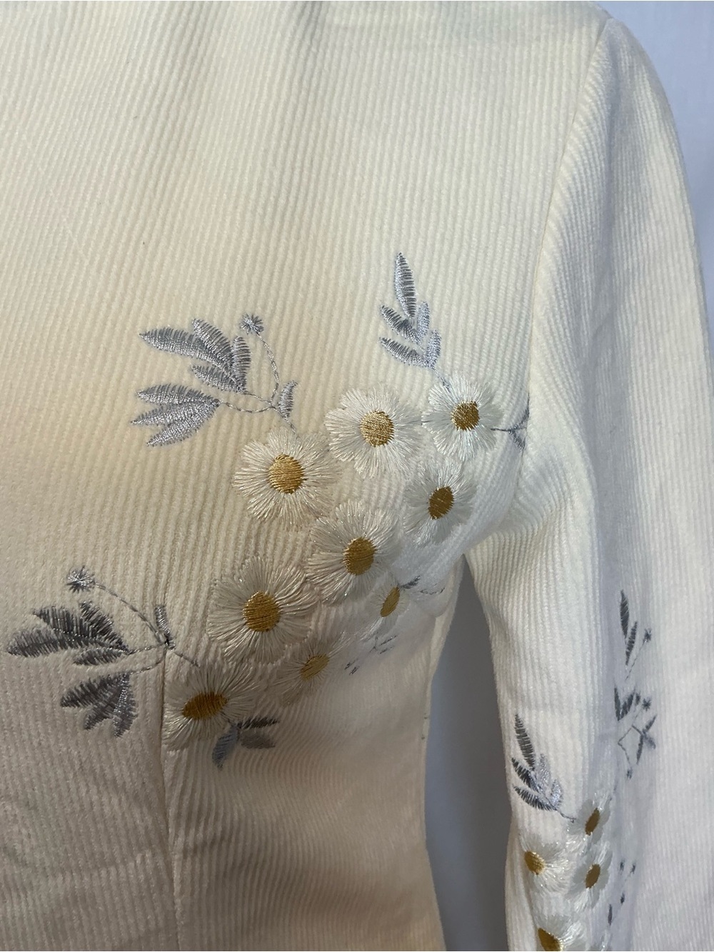 2162 - Ivory Long-Sleeve Embroidered Cheongsam Dress with Blue Trim - Picture 4 of 10